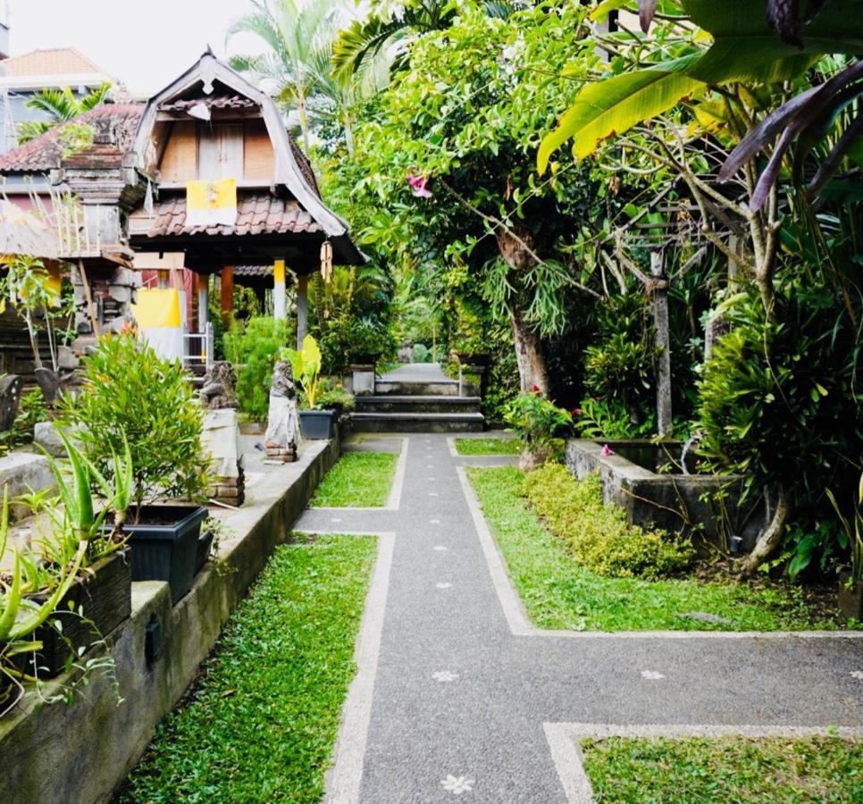 Matahari House Bed & Breakfast Ubud  Exterior photo